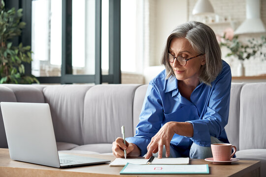 Older Person Writing Images – Browse 6,127 Stock Photos, Vectors, and Video | Adobe Stock